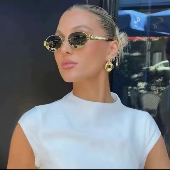 Accessories - Chic Black and Gold Oval Sunglasses with Metal Frames